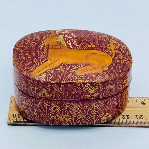 Vintage Hand Painted Wooden Laquered Unique Unicorn Trinket Box Kashmir 1940s - Picture 10 of 11